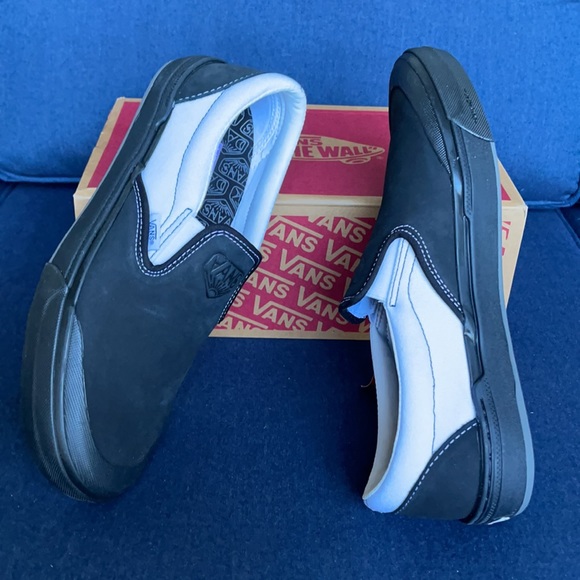 Vans WMNS BMX Slip-On Dak Black/White Sneakers - Picture 12 of 16
